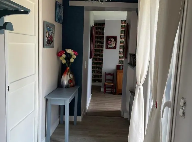 Proche De Dieppe Et Bord De Petit-Caux